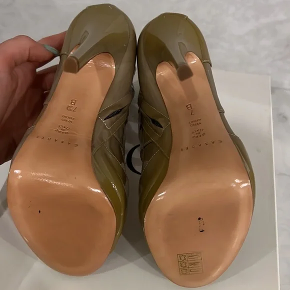 Casadei Beautiful Buckle Bootie with side zipper - Picture 4 of 5